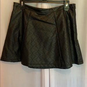 Jessica Simpson leather skirt